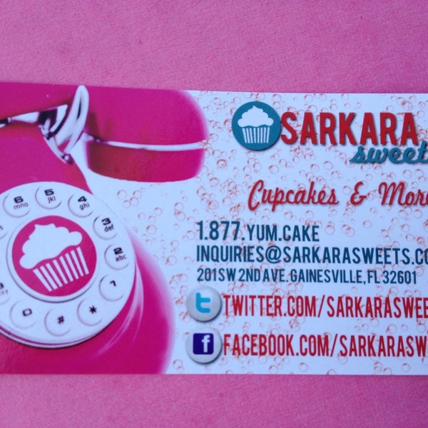 รูปภาพถ่ายที่ Sarkara Sweets โดย Margarett G. เมื่อ 7/3/2013
