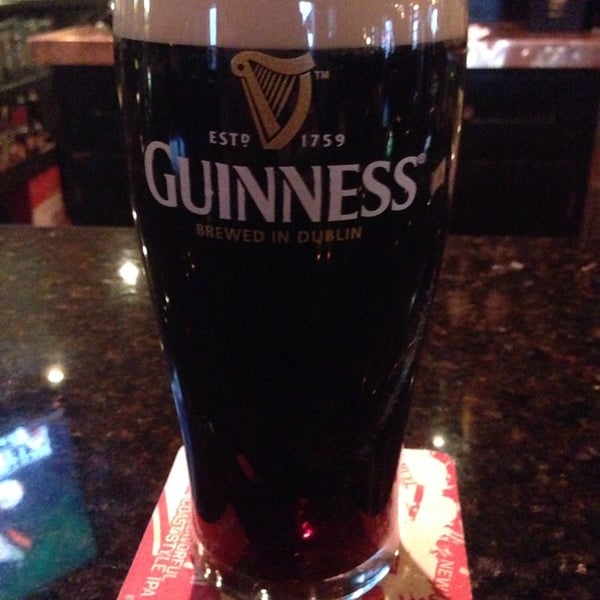 4/4/2014にKeith R.がCladdagh Irish Pubで撮った写真