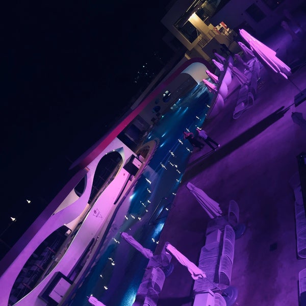 Foto diambil di Temptation Resort &amp; Spa Cancun oleh محذوف pada 12/13/2019