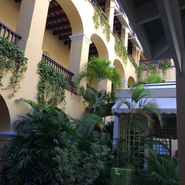 Photo taken at Hotel El Convento by belindelag on 2/10/2017