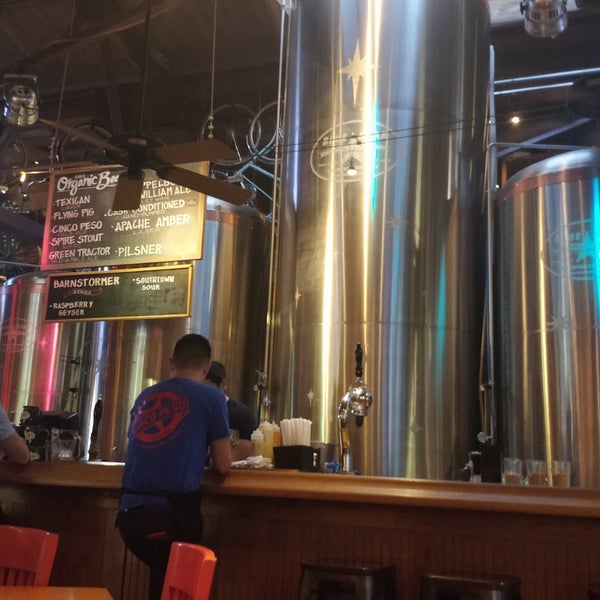 Photo taken at Blue Star Brewing Company by osornios on 3/21/2019