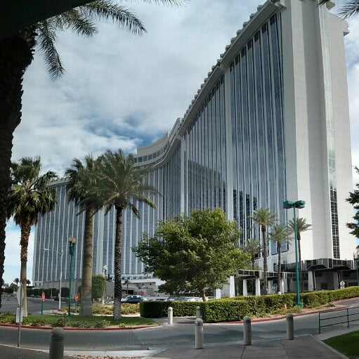 Снимок сделан в LVH - Las Vegas Hotel &amp; Casino пользователем Nick C. 5/16/2013