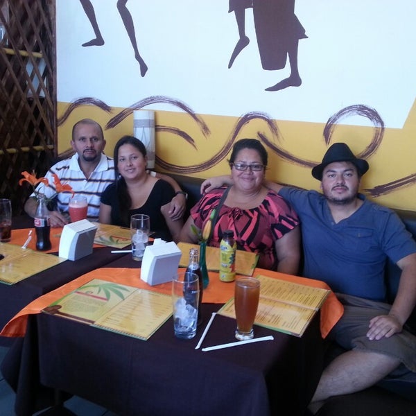 1/26/2014 tarihinde Irán J.ziyaretçi tarafından Restaurante Malanga Fusión Caribe'de çekilen fotoğraf