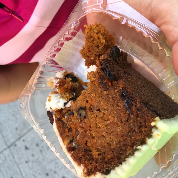 Lloyds Carrot Cake Shop East Harlem 11 tips from 190