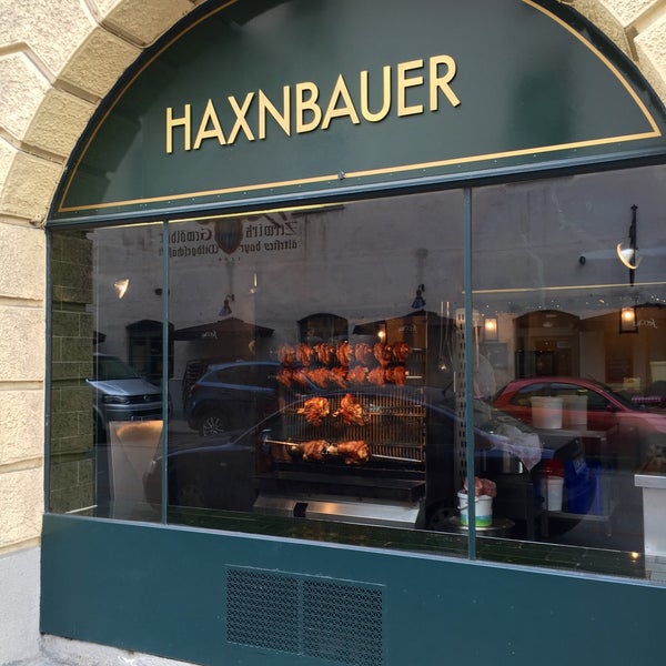 รูปภาพถ่ายที่ Haxnbauer โดย Mexa เมื่อ 11/19/2015