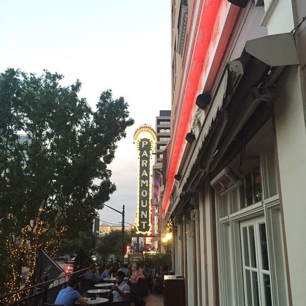 Photo prise au Stephen F&#39;s Bar and Terrace par Greg A. le10/15/2015