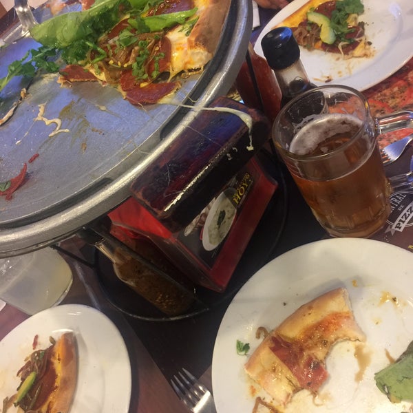 5/11/2017にHugix S.がCentral de Pizzasで撮った写真
