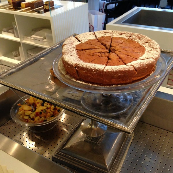 Rose Bakery Tea Room Saint Thomas d'Aquin Le Bon Marché Rive Gauche