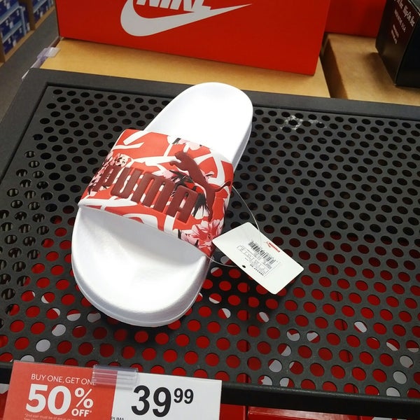 Broadway shoes ward deals parkway