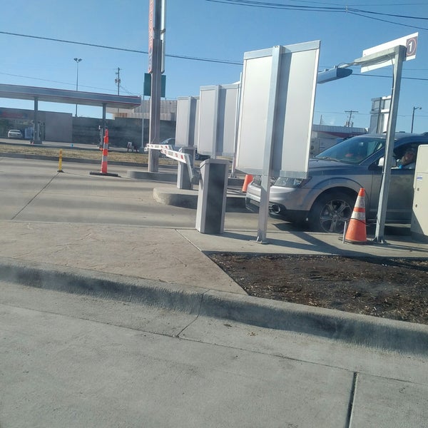 Olympic Car Wash 3107 S 4th St