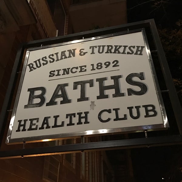 11/28/2016 tarihinde Julian E.ziyaretçi tarafından Russian &amp; Turkish Baths'de çekilen fotoğraf