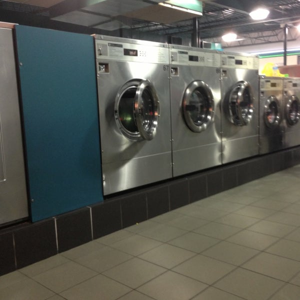 State Of The Art Laundromat Bay Shore, NY