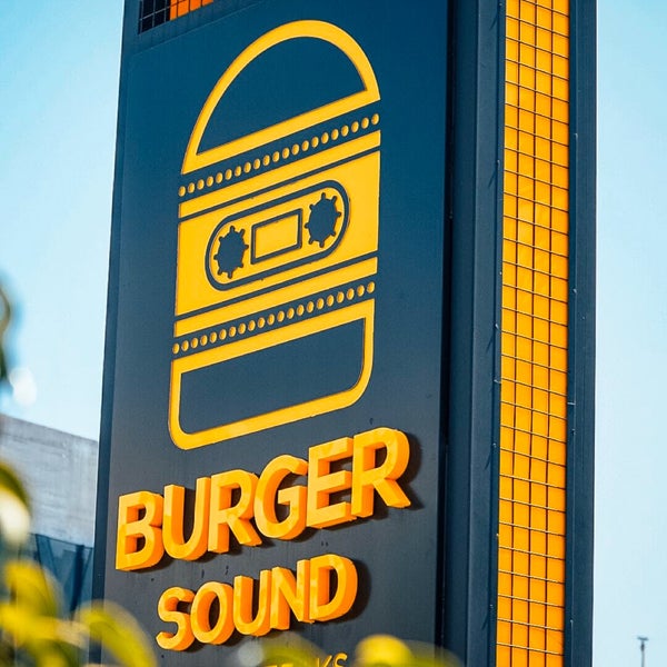 Foto scattata a Burger Sound Grill Steaks da Ruslan R. il 11/1/2019
