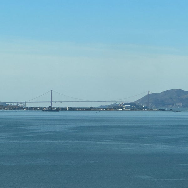 Foto diambil di Sonesta Emeryville - San Francisco Bay Bridge oleh Geoff F. pada 12/2/2022