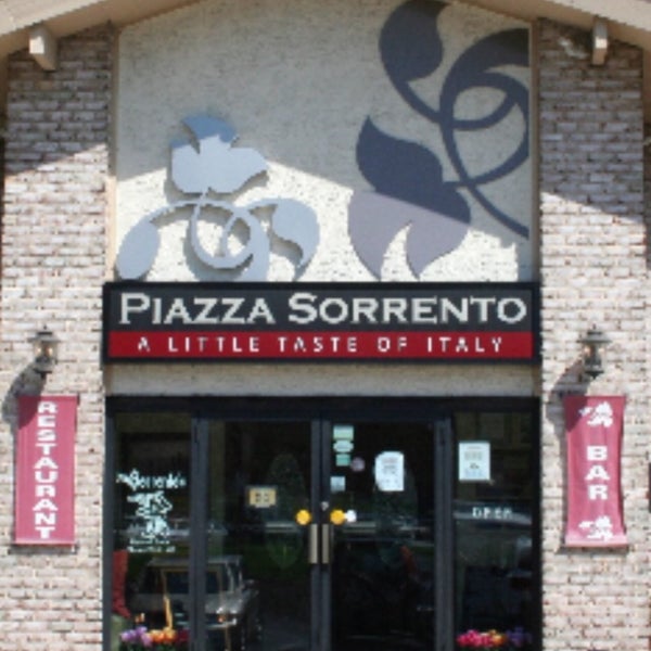 Piazza Sorrento 27 tips from 856 visitors