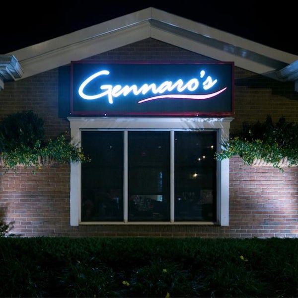 Foto tirada no(a) Gennaro&#39;s Italian Restaurant &amp; Tomato Pies por Gennaro&#39;s Italian Restaurant &amp; Tomato Pies em 12/21/2014