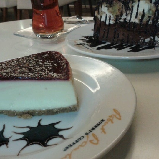 1/14/2013 tarihinde Serap C.ziyaretçi tarafından roberts coffee'de çekilen fotoğraf