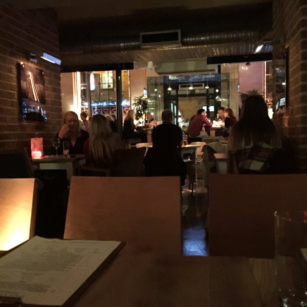 Photo taken at Horton’s Bar &amp; Kitchen by Ewan K. on 10/17/2015