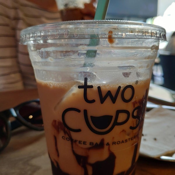 Foto scattata a Two Cups Coffee da Joe S. il 10/26/2019