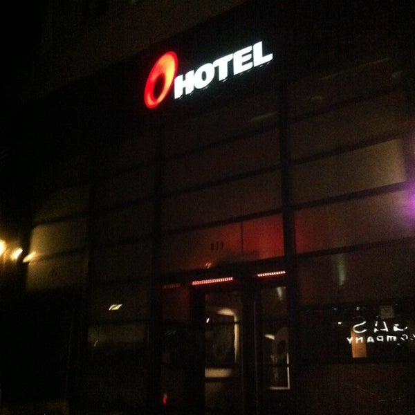 รูปภาพถ่ายที่ O Hotel โดย Nino S. เมื่อ 4/12/2014