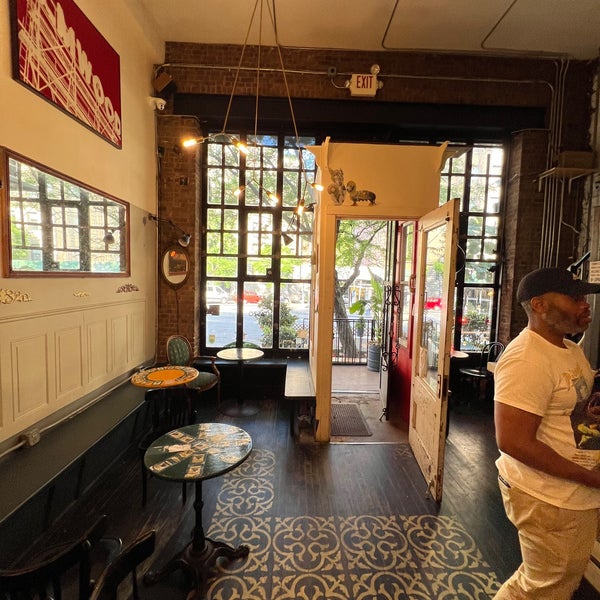 5/30/2022 tarihinde Kenny M.ziyaretçi tarafından Taszo Espresso Bar'de çekilen fotoğraf