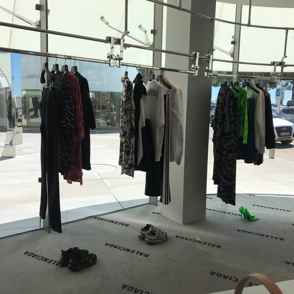 magasin balenciaga espagne