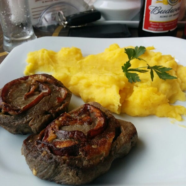 8/2/2014 tarihinde Daniel H.ziyaretçi tarafından Grão Brasil Café'de çekilen fotoğraf