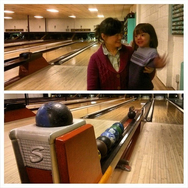 Danbury Duckpin Lanes Bowling Alley