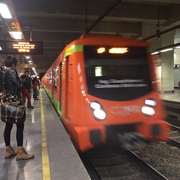 Metro Ermita Estación de metro