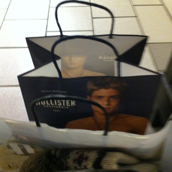 Old hollister bags online