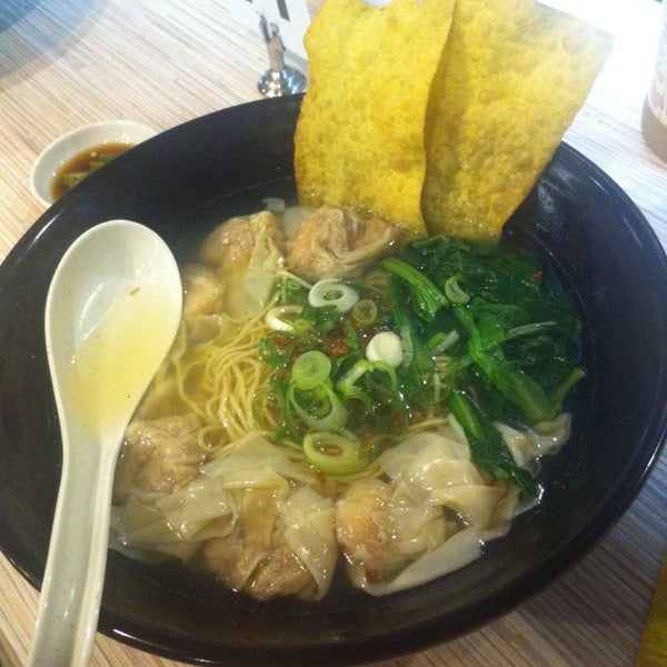 Photo taken at Noodle Forum by GAry W. on 1/10/2014