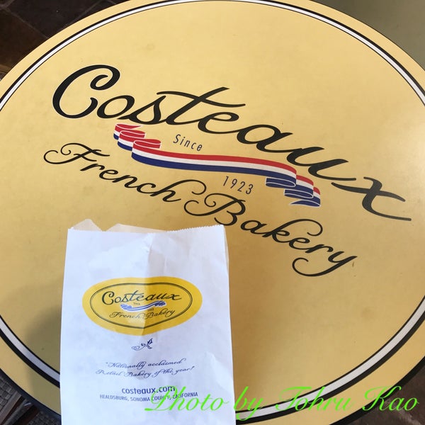 Photo taken at Costeaux French Bakery by ᴡ K. on 6/18/2017