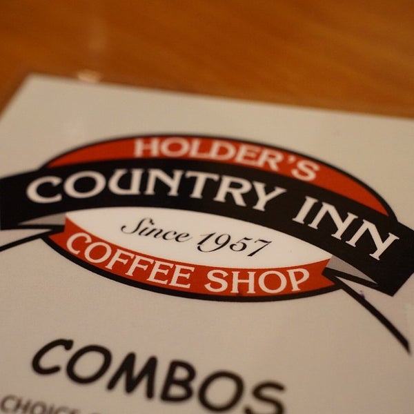 Das Foto wurde bei Holder&#39;s Country Inn von ᴡ K. am 11/8/2014 aufgenommen
