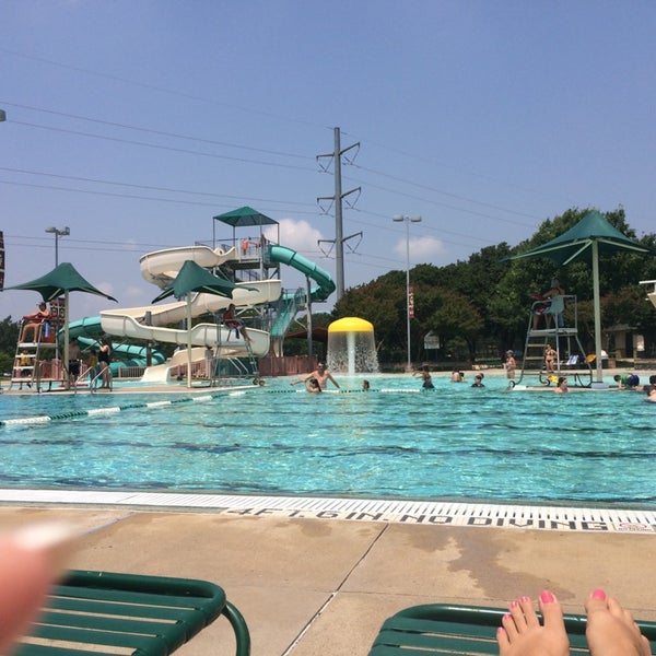 Chisholm Park Aquatic Center Swimming Pool in Hurst