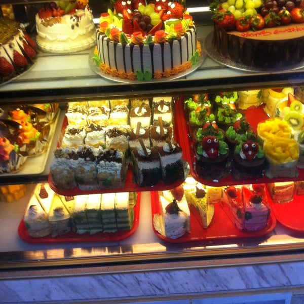 Photos at Golden Gate Cake Shop 金門餅家 Chinatown London, Greater London