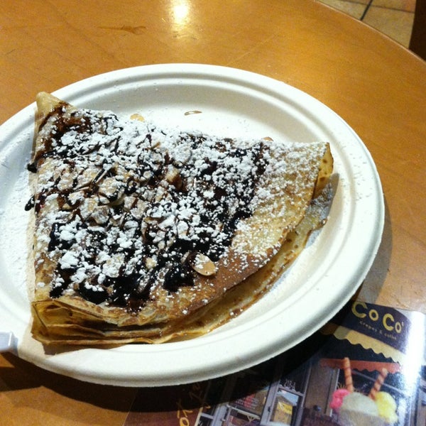 1/9/2013 tarihinde Chris✌ J.ziyaretçi tarafından Coco Crepes, Waffles &amp; Coffee'de çekilen fotoğraf