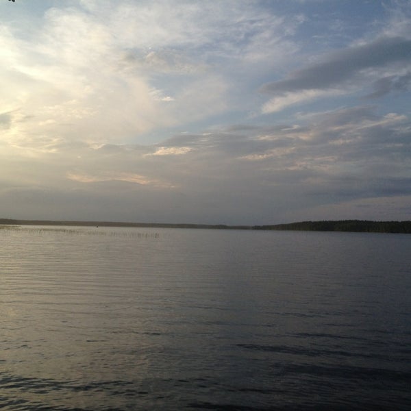 Биостанция глубокое озеро. Кировск озеро глубокое. Озеро глубокое Ярославль Заволга. Озеро глубокое и Зимовное фото сверху Пенза.