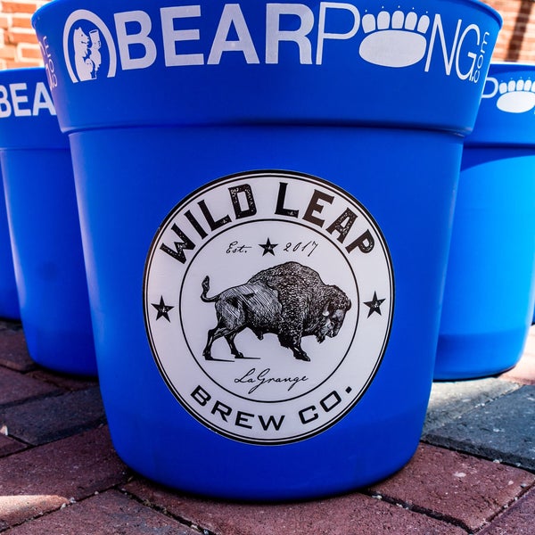 Foto tirada no(a) Wild Leap Brew Co. por Wild Leap Brew Co. em 10/1/2017