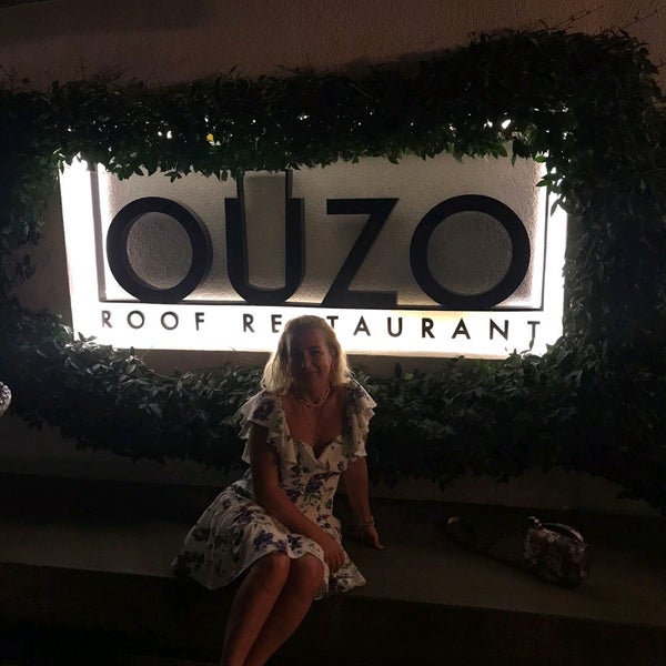 Foto diambil di Ouzo Roof Restaurant oleh Didomido pada 9/5/2021