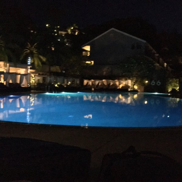 Дом с видом на озеро. Бассейны poolmix. Бассейн compass pools yava. Бассейн compass pools yava. Elounda beach hotel villas.