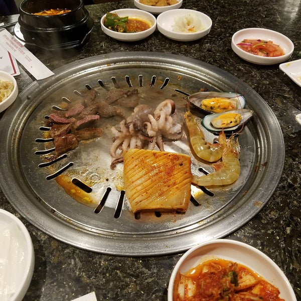 Photo taken at I Can Barbeque Korean Grill by Alice E. K. on 11/27/2017