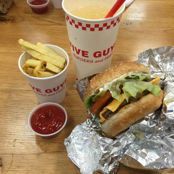 Photo taken at Five Guys by Michael Gino S. on 11/6/2015