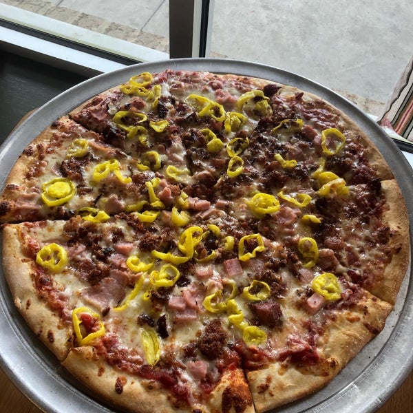 Das Foto wurde bei Christopher&#39;s Pizza von Christopher&#39;s Pizza am 3/3/2020 aufgenommen