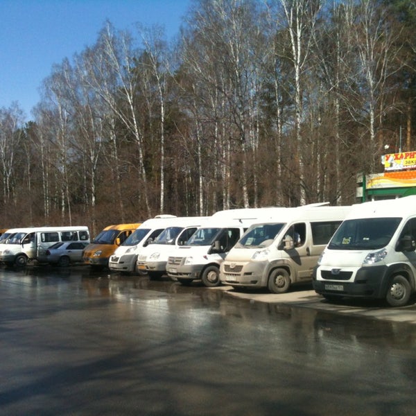 Гурьевский проезд автобус. Цветной проезд новосибирск.