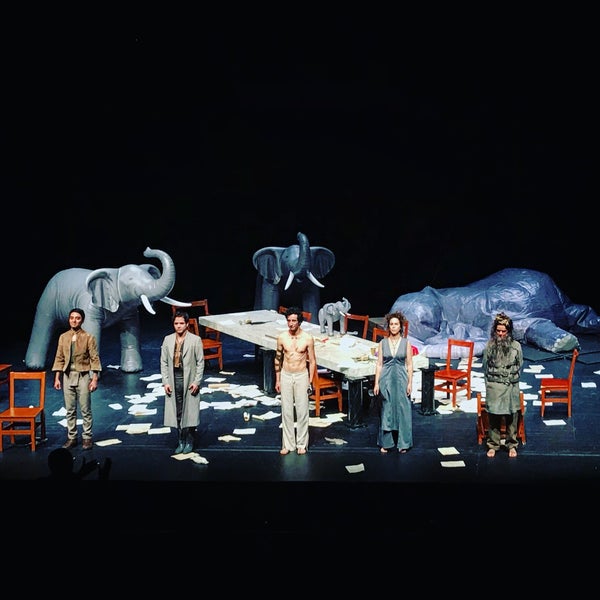 Foto diambil di Teatro Juan Ruiz de Alarcón, Teatro UNAM oleh Daniel R. pada 9/1/2018