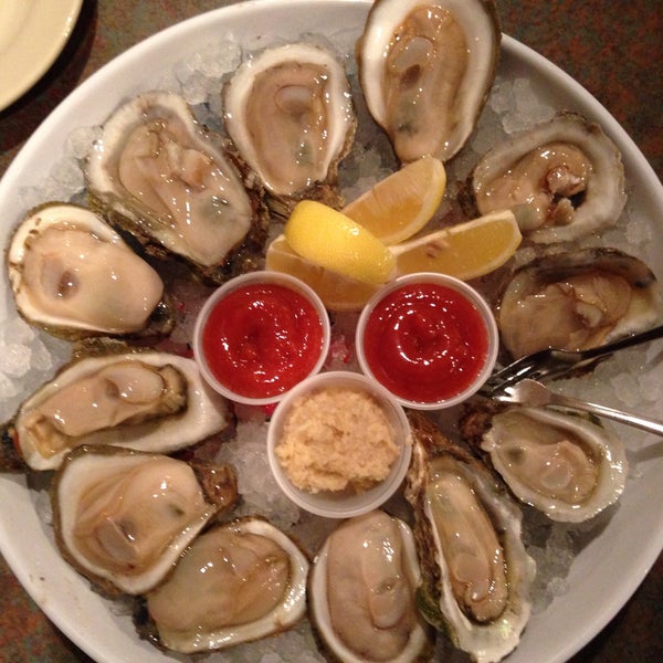 12/29/2014 tarihinde Nicole L.ziyaretçi tarafından Big Fish Seafood Grill &amp; Bar'de çekilen fotoğraf