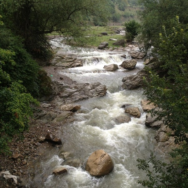 Хучнинский водопад горы