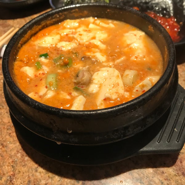 Снимок сделан в O. Tofu House Korean BBQ пользователем Chingchia S. 1/15/2019