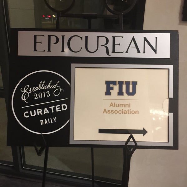 Photo taken at Epicurean Hotel, Autograph Collection by Heydy S. on 2/28/2015
