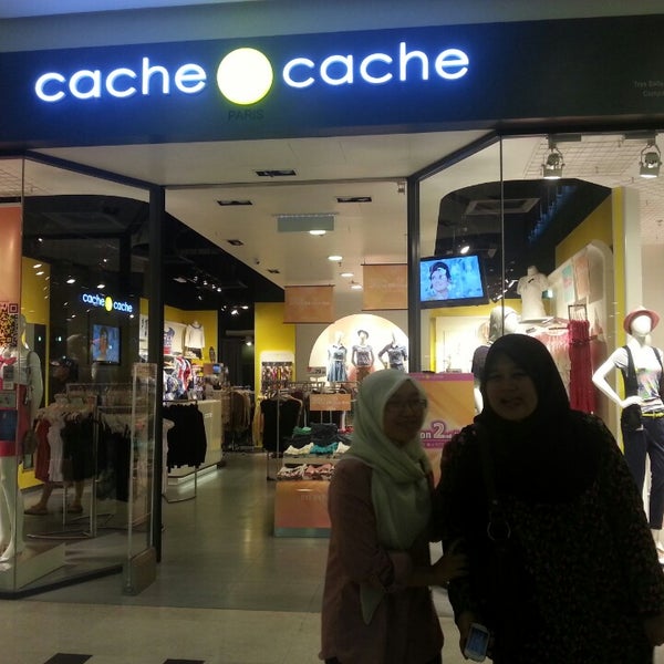 Cache cache одежда. Cache одежда. cache cache. cache-cache марка одежды. cache cache одежда чей бренд.